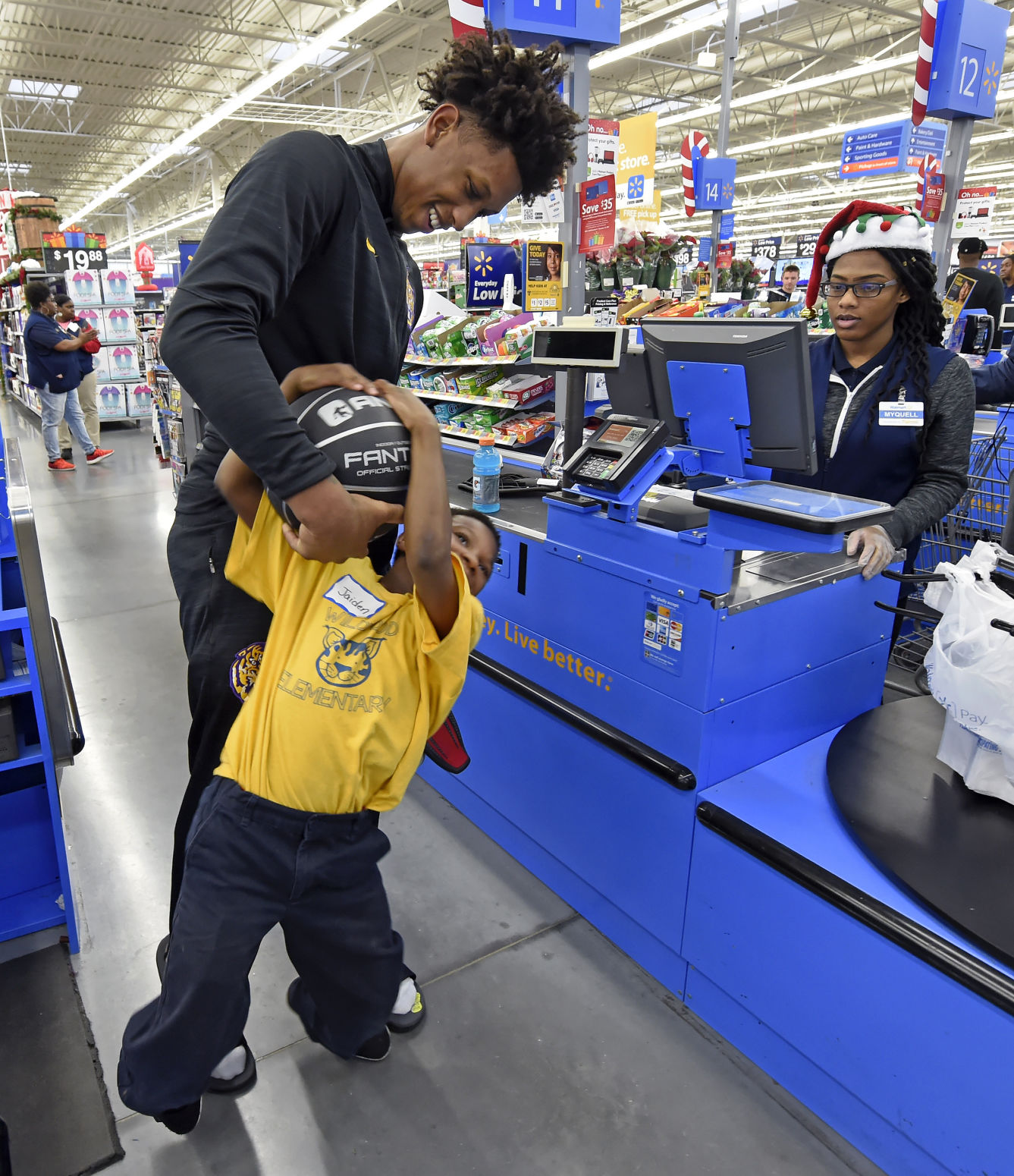 BR.walmartwade0076.121517 bf